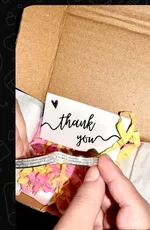 Dilaavez order unboxing with thank-you card
