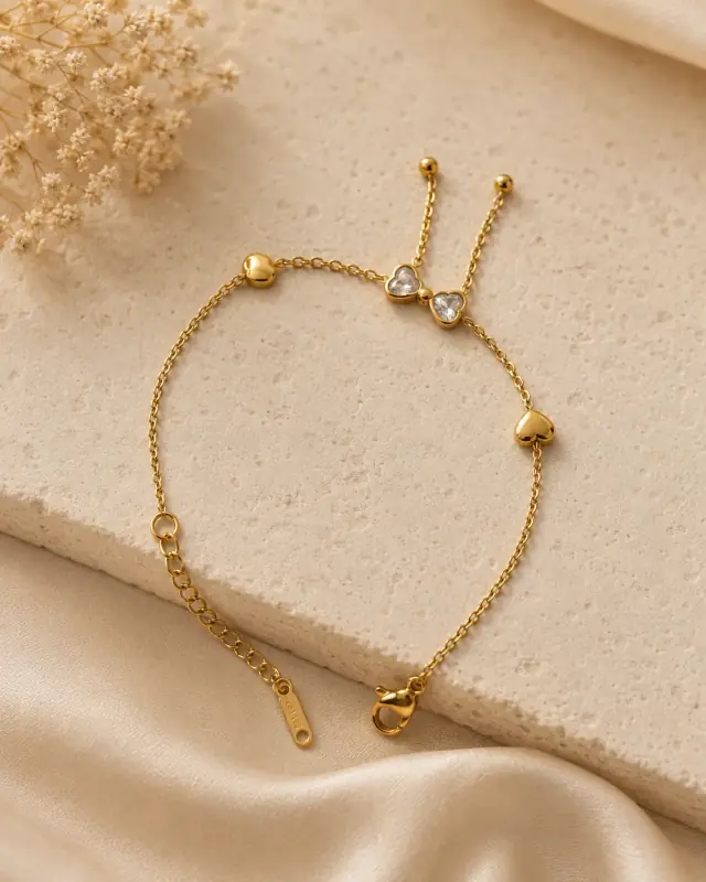 Amora Golden Heart Bracelet