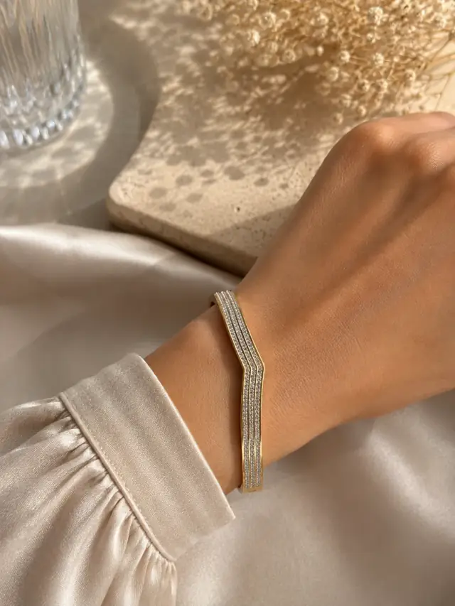 Lustre Crystal Golden Cuff Bracelet