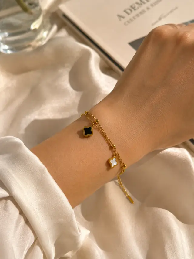 Monochrome Clover Charm Bracelet