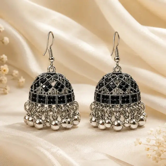 Siyah Noor Jhumka
