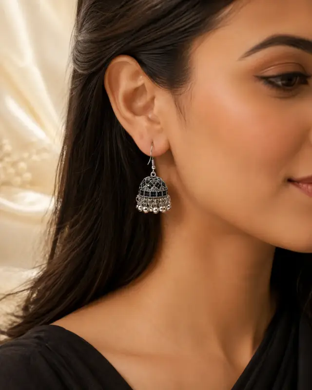 Siyah Noor Jhumka
