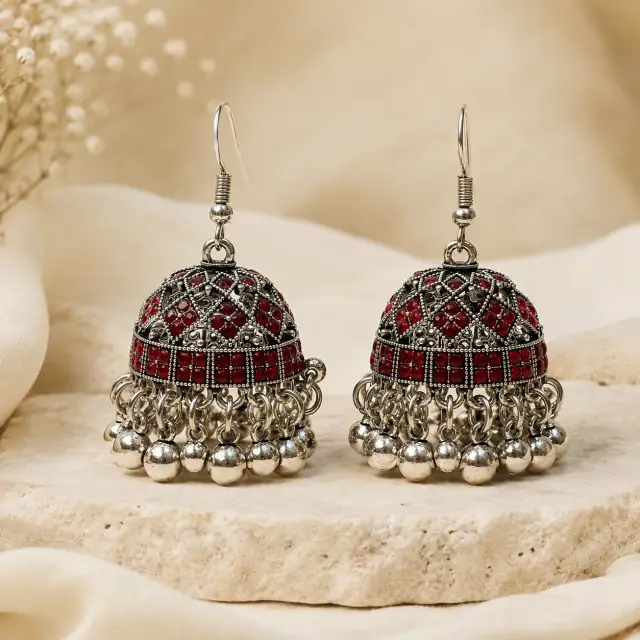 Surkh Sitara Jhumka